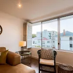 Elegant Apartment With Parking