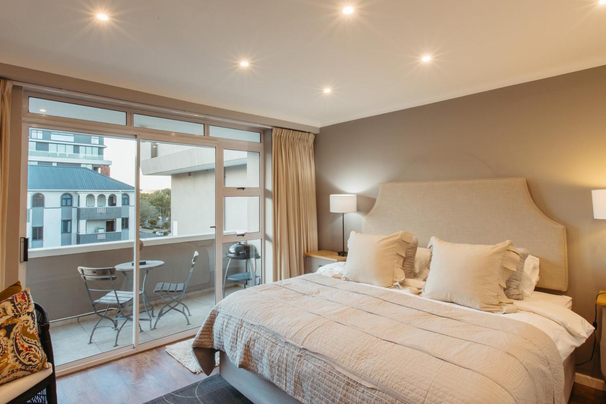 Apartment Elegant With Parking Cape Town