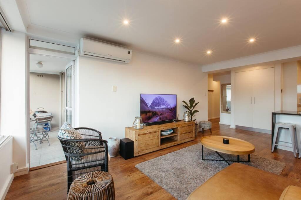 Apartment Elegant With Parking *